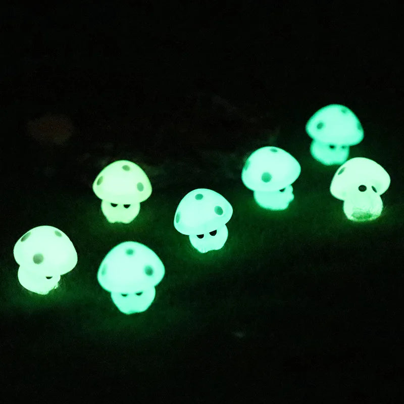 5-20PCS Mini Mushroom Elf Moss Microlandscape Decoration Miniature Luminous Mushrooms Fairy Garden Accessories Home DIY Decor